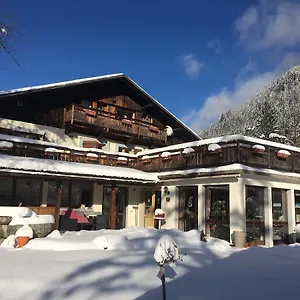 Chalet L'aiglon Bed & Breakfast